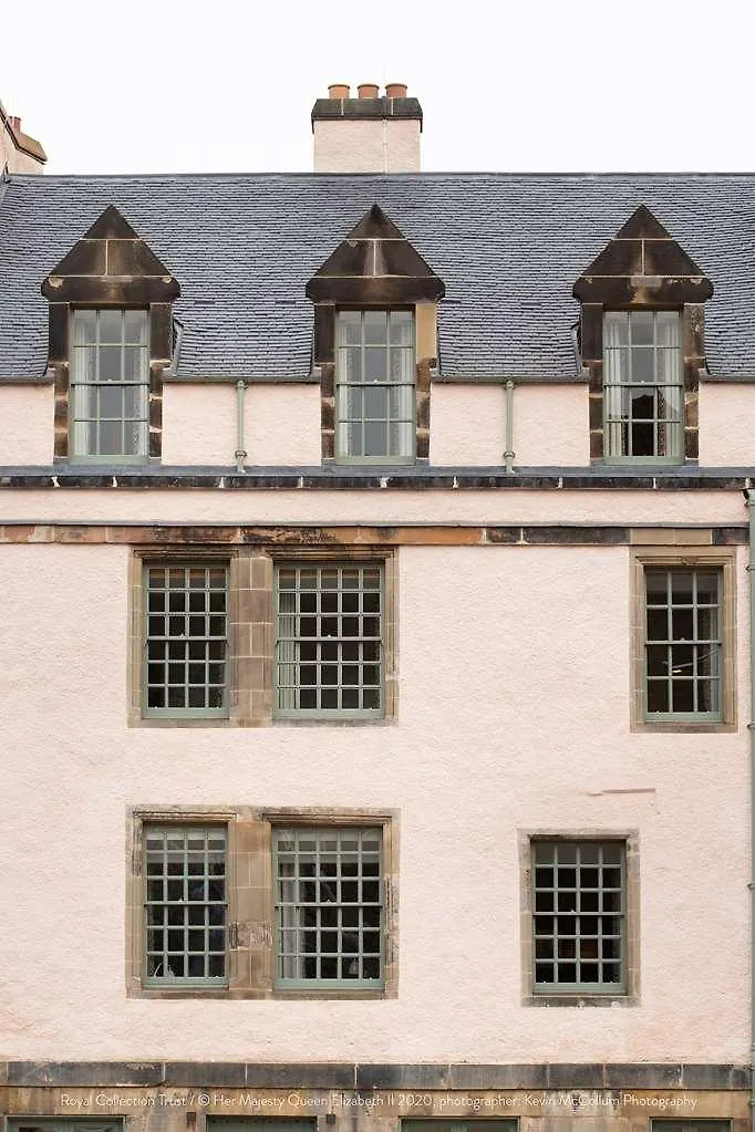 ***** Aparthotel Cheval Abbey Strand Apartments, At Holyrood Edinburgh United Kingdom