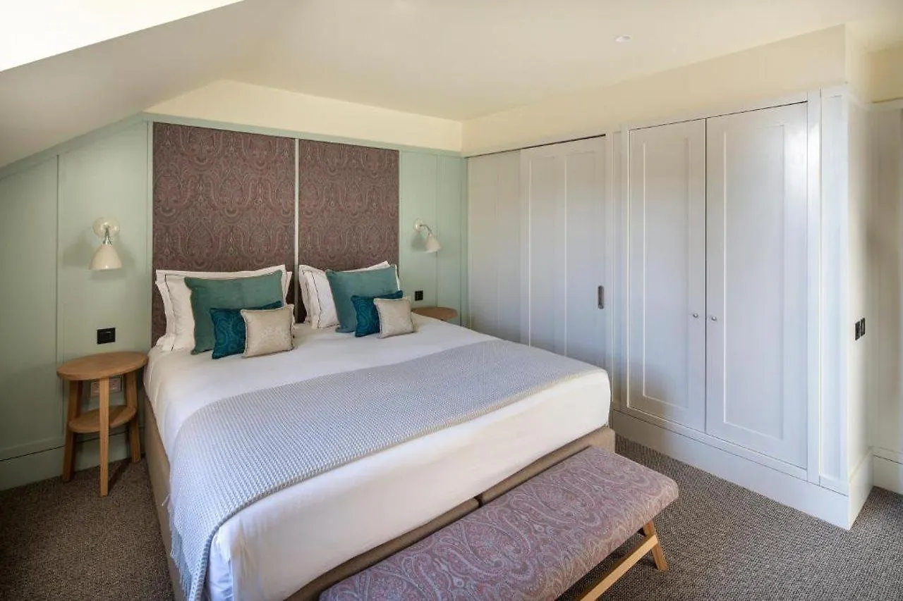 Cheval Abbey Strand Apartments, At Holyrood Edinburgh 5*,