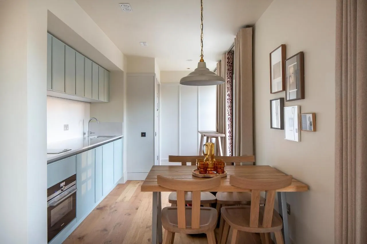Cheval Abbey Strand Apartments, At Holyrood Edinburgh Aparthotel